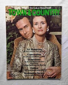 1973年 Town & Country エドワード・ゴーリー Edward Gorey/カトリーヌ・ドヌーヴ シャネル Catherine Deneuve/ビル・ブラス Bill Blass