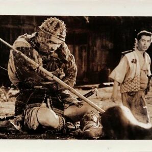 *2403M079 【即決】 映画スチル「七人の侍」５枚 黒澤明、志村喬、木村功 1954年公開の画像4