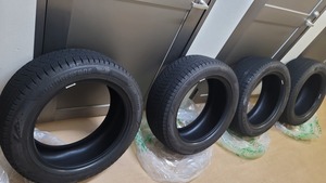 Bridgestone ブリザック VRX3 235/50R18 Studless 202009製 4本 Alphardで使用