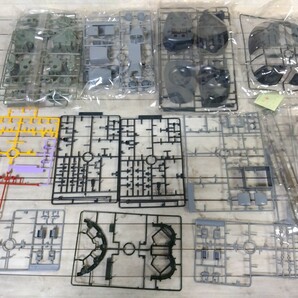 490■MG 1/100 MSN-02 ジオング PERFECT ZEONG ジオン公国軍 ニュータイプ 専用モビルスーツ 機動戦士ガンダム 部品取りジャンクの画像3