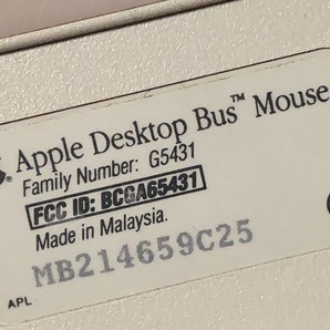 日焼け気味 清掃・メンテナンス済 Macintosh Apple純正 バスマウス Apple Desktop Bus Mouse(XX240402)の画像4