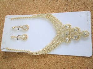  new goods *. price and more that and more 0 necklace & earrings set Gold x clear 