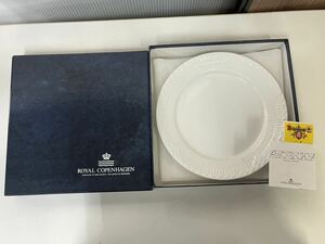 未使用保管品　 ロイヤルコペンハーゲン ホワイトフルーテッド 24.5cm プレート 大皿　ROYAL COPENHAGEN 洋食器 