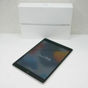 Apple iPad 第9世代 Wi-Fiモデル 10.2インチ 64GB シルバー 2021年秋モデル MK2L3J/A A434の画像1