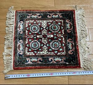 ペルシャ絨毯 ミニラグ　ミニ絨毯　ミニサイズ