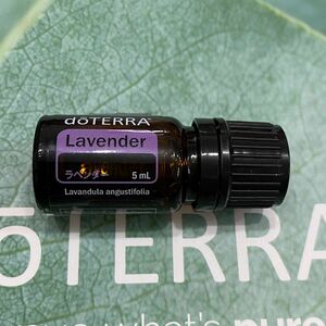 ドテラ doTERRA ラベンダー 5ml エッセンシャルオイル