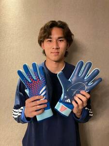 【チャリティ】野澤 大志ブランドン(FC東京)サイン入りGKグローブ065