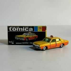 TOMICA 黒箱 no. 28 ニッサン セドリック 2800SGL タクシー 当時物 絶版 ミニカー コレクション トミカ の画像1