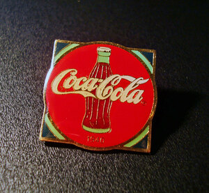 ■コカコーラ CocaCola　ピンバッジ　107
