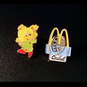 ■マクドナルド McDonald's　ピンバッジ　27　2個セット