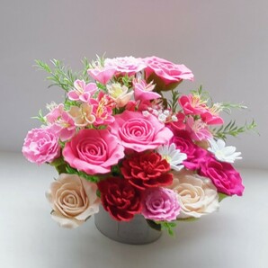 ☆フェルトで作ったピンクのバラの花、可愛い花たち☆の画像3