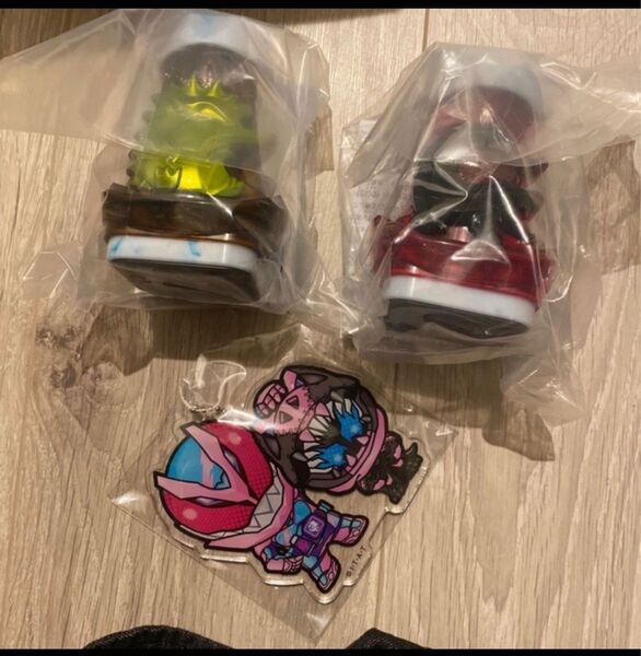 新品未開封品!仮面ライダーリバイス 限定スタンプセット