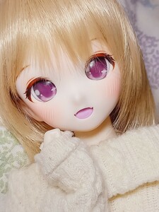 ＊＊DDH-10カスタムヘッド(セミホワイト肌)+ドールアイ