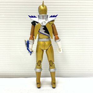 MIN【現状渡し品】 MSMO S.H.Figuarts キョウリュウゴールド 獣電戦隊キョウリュウジャー 〈44-240424-KS-26-MIN〉の画像4