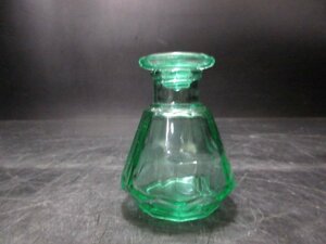 昭和レトロ　緑色の小さな　醤油差し　醤油瓶