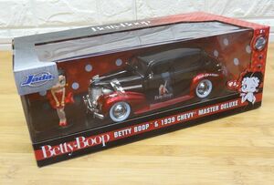 未使用品 JADATOYS 1/24 Betty Boop 1939 CHEVY MASTER DELUXE HOLLYWOOD RIDES ミニカー