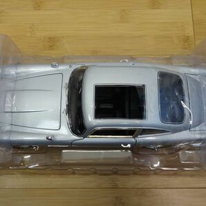 オートワールド/auto world 1/18 ASTON MARTIN DB5 007 NO TIME TO DIE ミニカー アストンマーティン ノータイムトゥダイの画像4