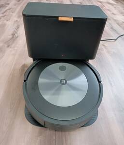 【美品】 iRobot(アイロボット)Roomba j7+ クリーンベース付属 