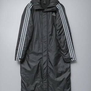 TH3467◎adidas アディダス 中綿 ベンチコート S05325 バックロゴ リップストップ クリマプルーフ フーデッド ロングコート サイズL 黒の画像2