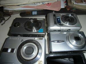  old digital camera 4 piece Junk present condition 