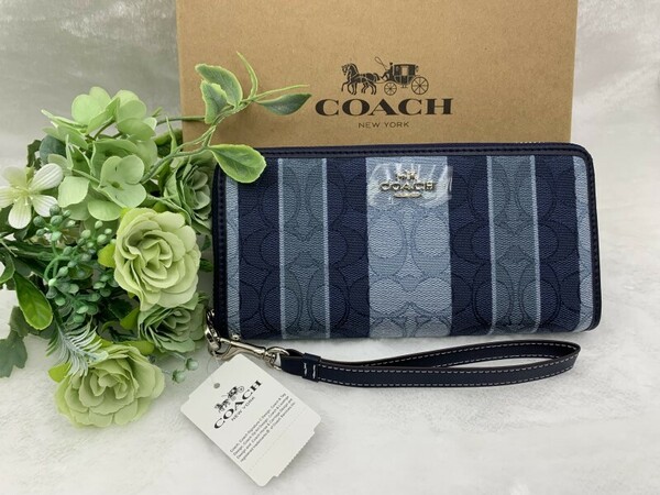 コーチ COACH 長財布 財布 誕生日 プレゼント 贈り物 ギフト シグネチャー ロング ジップ ブランド 新品 未使用 ファッション C8313 C105