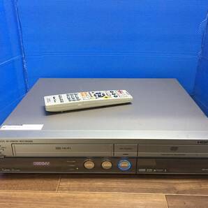 SHARP シャープ VHS/DVD/HDD 一体型レコーダー DV-ACV32 純正リモコン付 中古品1605の画像1