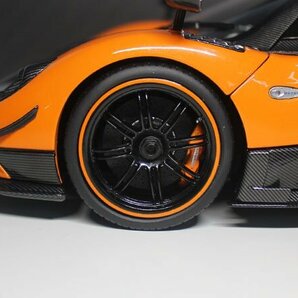 ▲入手困難！金属製！全開閉！Almost Real 1/18 パガーニ Pagani Zonda Cinque Coupe 2009 carbon fibre Orange 新品 ARの画像6