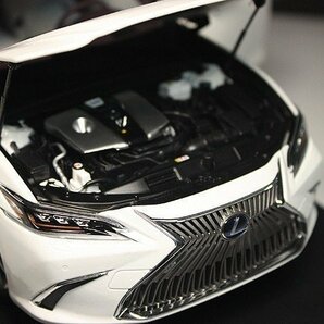 ▲超希少！LEXUS特注 1/18 レクサス ES300h ES260 ES 2019 白 新品の画像4