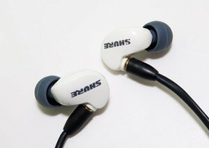 ◇【SHURE シュア】AONIC 215 イヤホン ホワイト