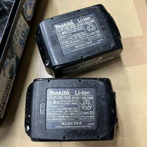 B461【中古品】/ makita TD171DRGX 充電式インパクトドライバ イエロー バッテリー2個 充電器 マキタの画像2