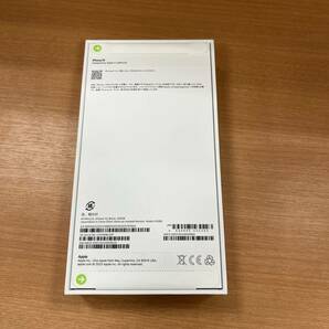 T4127/【個人保管品】Apple iPhone 15 256GB ブラック MTMN3J/A 未開封 利用制限-の画像2