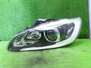  Volvo original Volvo 60 { FD4204T } left head light P30700-24001867