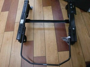 エクストレイル(T32)用ベースフレーム　RH　右　レカロ　川越