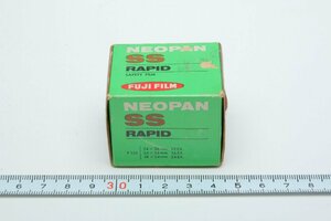 ※【新品未開封・期限切れ】 FUJIFILM 富士フィルム NEOPAN SS RAPID 箱付 c01551