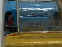 限定品 HHQ トヨタ コンフォート 香港的士 ブルー 水色 タクシー HUNG HING TOYS クラウンコンフォート 香港 的士 ライトブルー チョロQ 車_画像4