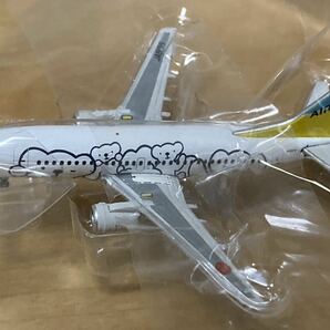 ★AIR DO★BOEING737-500 10周年特別塗装機 ベア・ドゥ号 500機限定品★1/400★JA8196★新品 ボーイング Gemini Jets クロスウイングの画像4