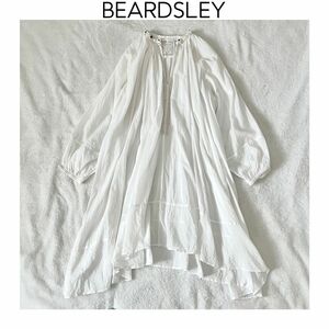 BEARDSLEY フリンジギャザーワンピース ホワイト　ギャザー　ビアズリー　ボリュームスリーブ　白　イレギュラーヘム