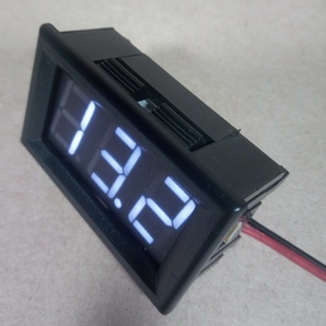 DCデジタル電圧計(白)【送料120円～】の画像2