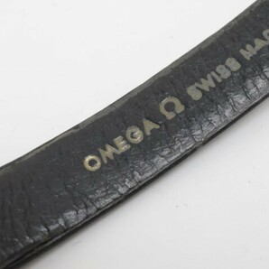 2404-661 オメガ 手巻き式 腕時計 OMEGA ジュネーヴ 金色文字盤 オーバル型 金色ケース 純正ベルトの画像8