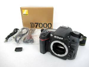 【Nikon/ニコン】卯⑥44//D7000/デジタル一眼レフ/箱付き