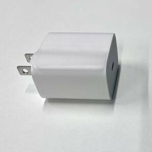 【新品未使用！ Apple純正 A2305 電源アダプター USB-C iphone iPad 充電器 20W】の画像2