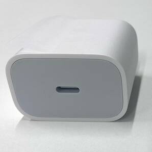 〈新品未使用！ Apple純正 A2305 電源アダプター USB-C iphone iPad 充電器 20W〉の画像3