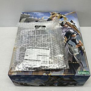 N325-240401-53 壽屋 (KOTOBUKIYA) アルカナディア エレーナ プラモデル + 特別カラー 髪の毛パーツ付き 【未組立】の画像1