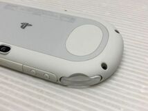 N63-240421-35 PSVita PCH-2000 ホワイト 本体のみ 【中古品】_画像6