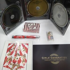 Y82-240418-17 GIRLS' GENERATION 少女時代 COMPLETE VIDEO COLLECTION 完全限定盤 DVD3枚組 中古品 アルミ缶BOX入 未使用グッズ封入 K-POPの画像3