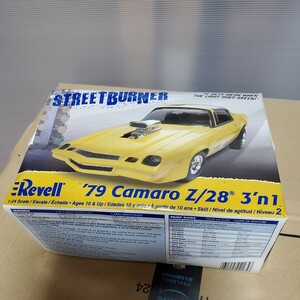  Revell 1/24 '79 Camaro Z28 assembly kit 