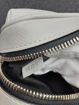 Louis Vuitton ルイヴィトン タイガラマ モノグラム バムバッグ FO2270 ホワイト系 ボディバッグ 箱 保存袋付き　エ_画像10
