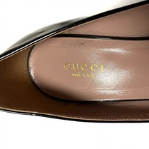 グッチ GUCCI パンプス 37 323512 - エナメル（レザー） 黒 レディース リボン 靴_画像5