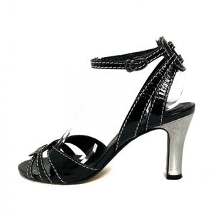 Кэтрин Хэмнет Катаринехамамнетт Сандалии M -Enamel (кожа) Black Ladies Shoes