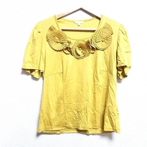 トゥービーシック TO BE CHIC 半袖Tシャツ サイズV - ダークイエロー レディース クルーネック/パール/フラワー(花) トップス